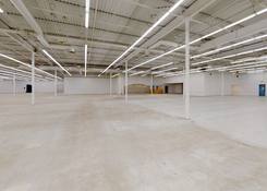 
                                	        Riverhead Plaza
                                    